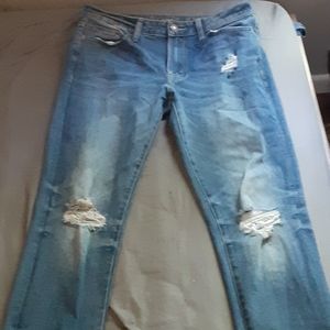 Riped denim jeans
